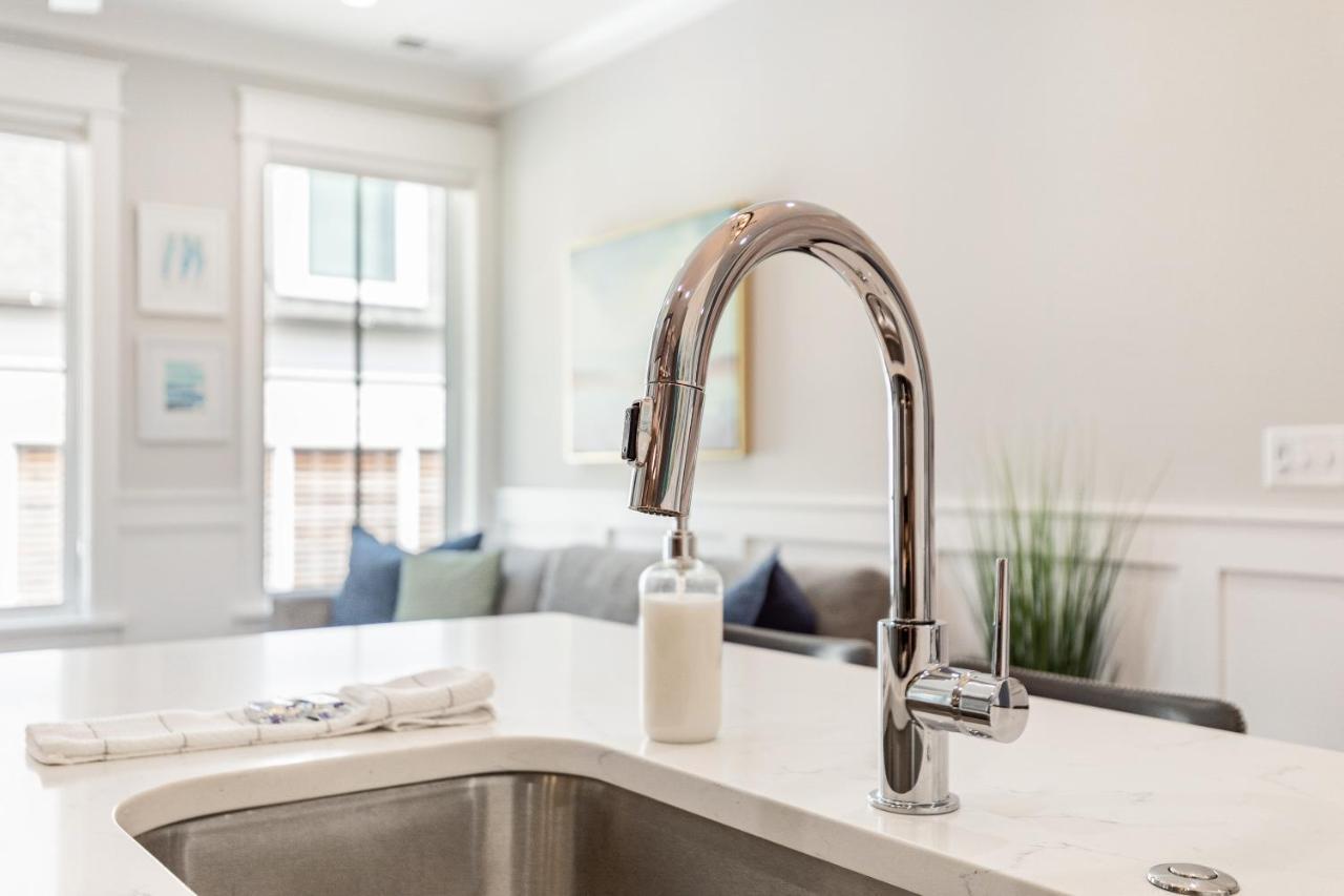 The Azalea Suite At 124 Spring Charleston Exterior foto